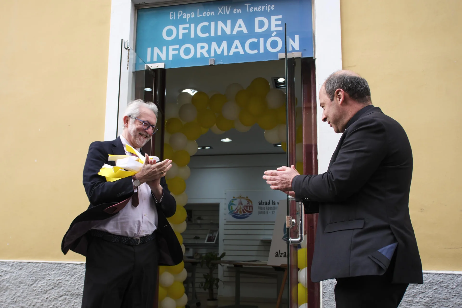 El obispo de Tenerife subraya que el dinero de la visita del papa se ...