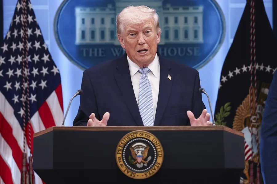 Trump extiende el alto el fuego hasta que Irán presente una propuesta de acuerdo y dice que el bloqueo naval es necesario