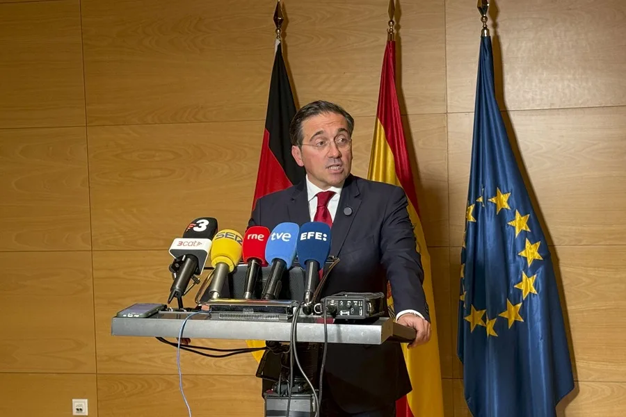 Albares pide a la UE alzar la voz con firmeza contra Israel