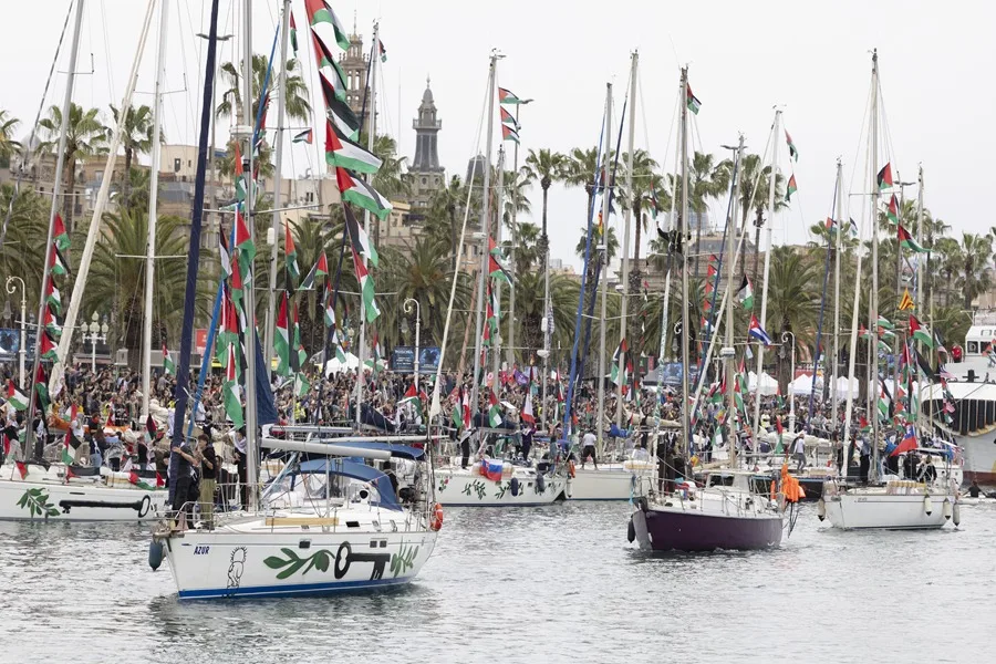 Los activistas de la Flotilla son trasladados a un centro de detención en Ashkelon, Israel