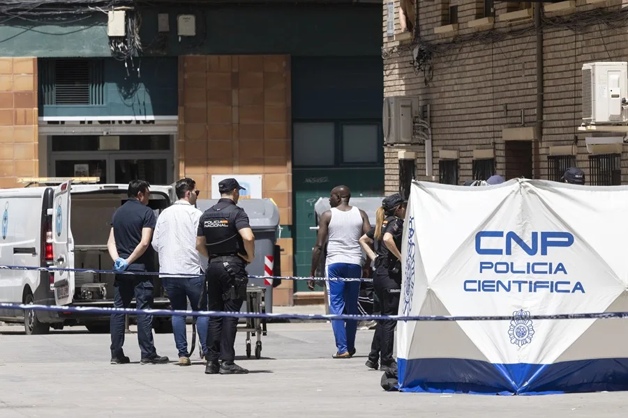 Muere un niño al precipitarse desde una ventana en Zaragoza