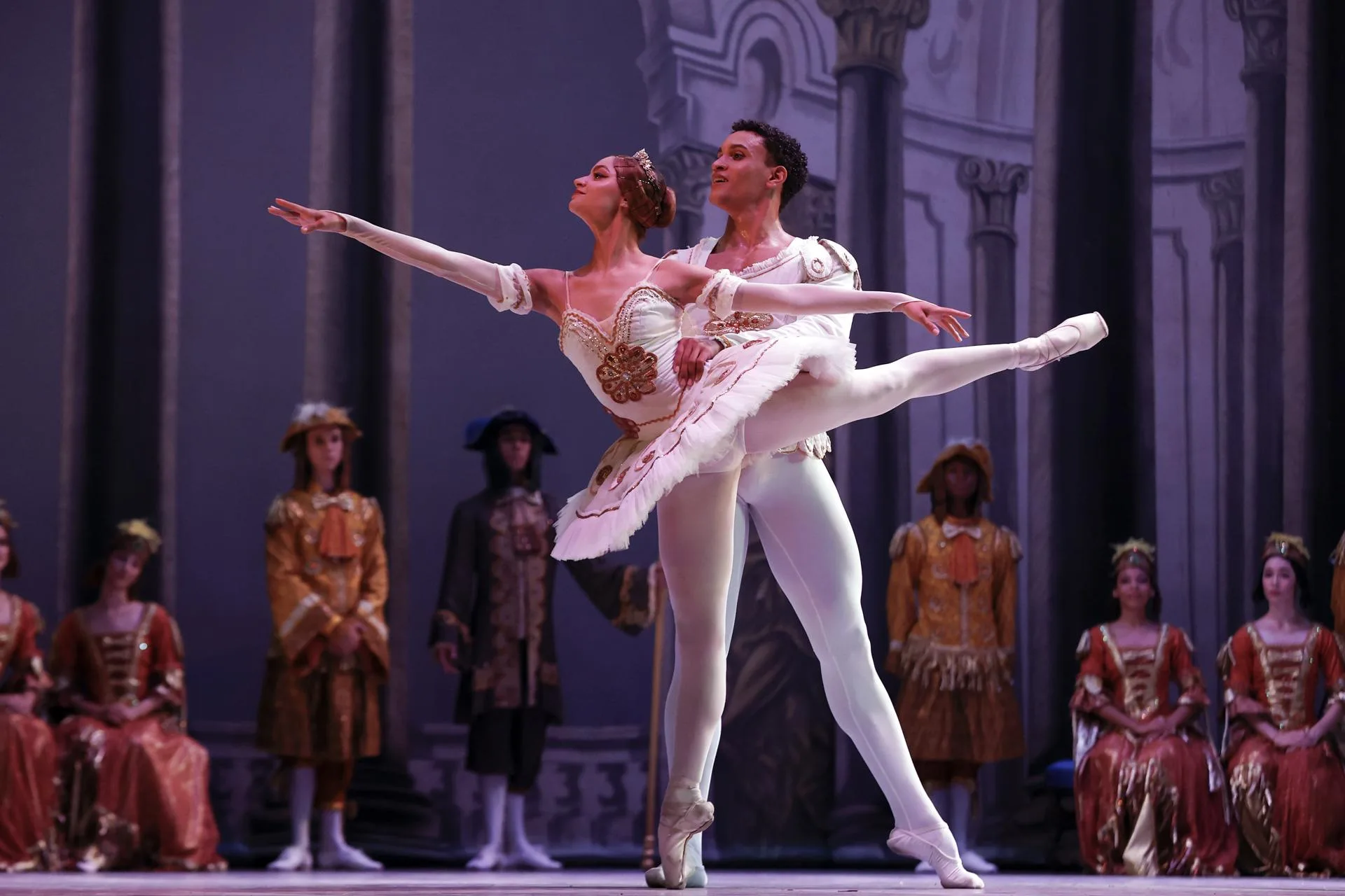 Cuban national ballet keeps dancing despite energy crises