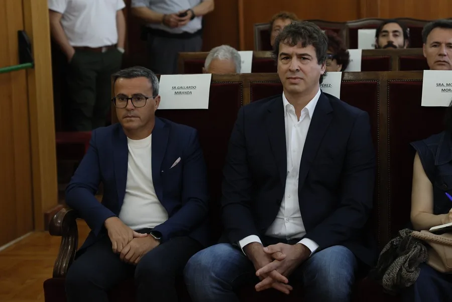 Una aspirante al puesto de David Sánchez dice que le comentaron que la plaza era para él
