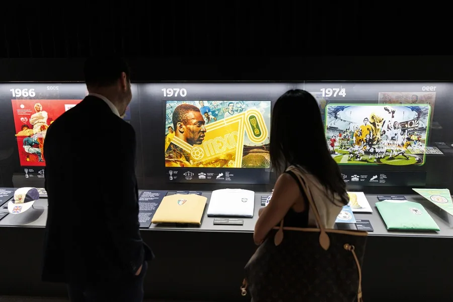 La FIFA y Hyundai llevan la historia de los Mundiales al Rockefeller ...