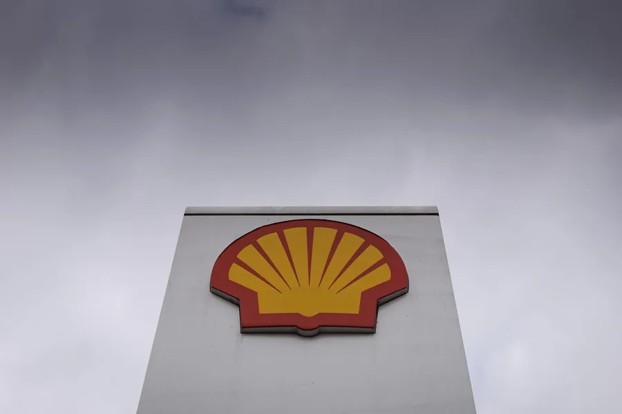 Venezuela otorga licencia a Shell para explorar y explotar un campo de gas