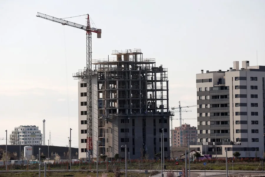 La compraventa de viviendas cae un 11,2 % en el primer trimestre del año